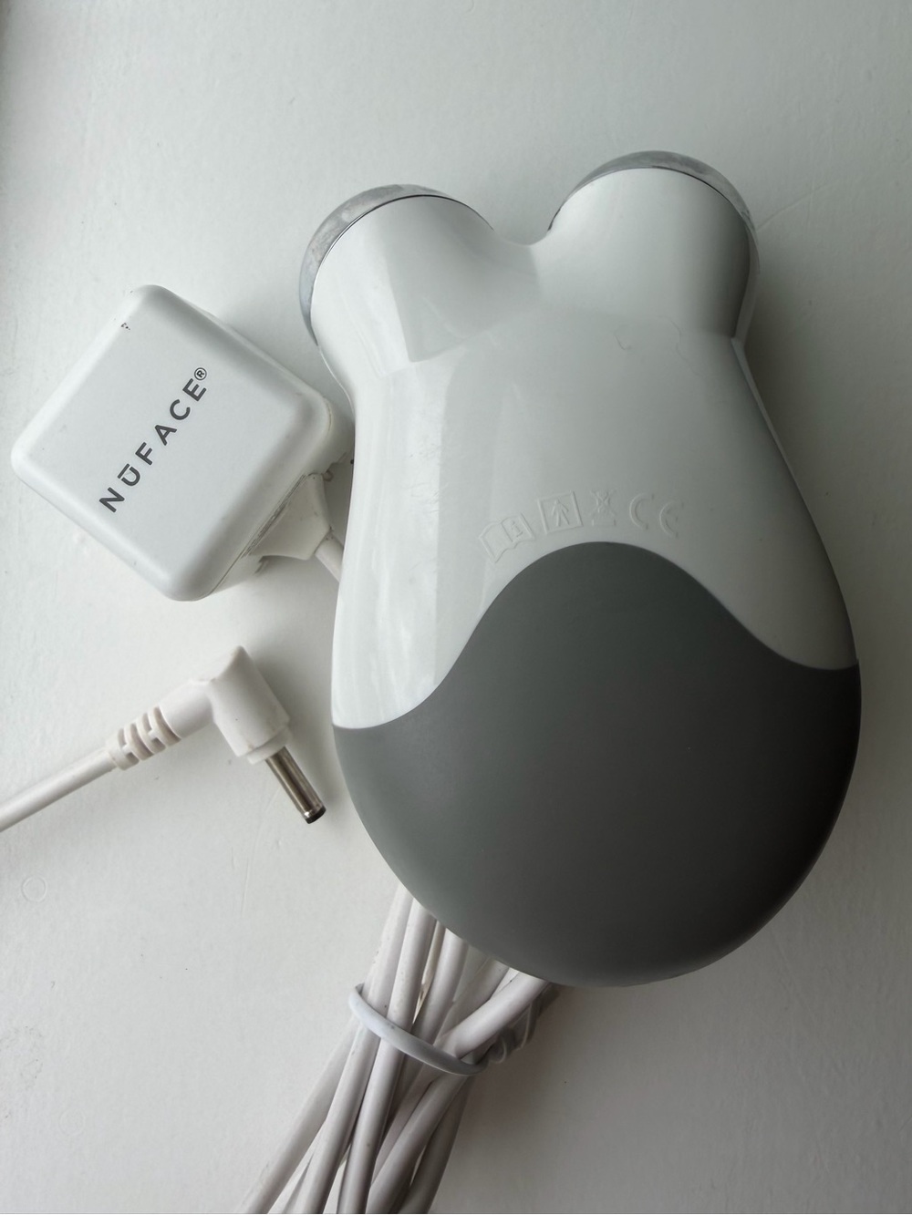 NuFace Mini with Charger - Picture 3 of 3